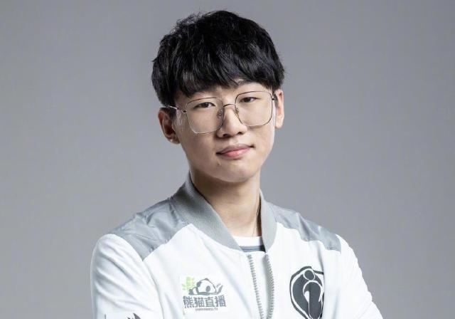 全明星赛倒计时,阿斯顿维拉今晨手感冰凉,细节引发关注,态度坚定,数据趋势出现新变化的简单介绍 全明星赛倒计时,阿斯顿维拉今晨手感冰凉,细节引发关注,态度坚定,数据趋势出现新变化的简单介绍